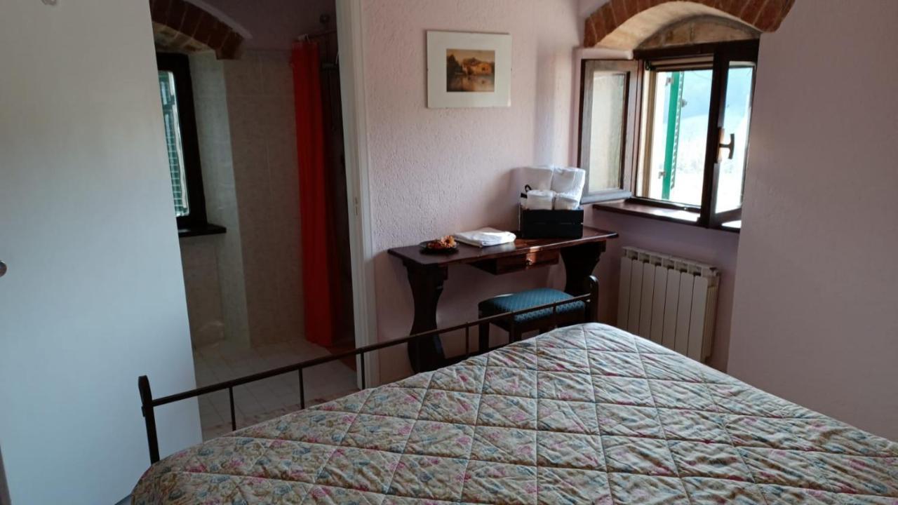 Pian D'Isola Bed and Breakfast Costacciaro Eksteriør billede
