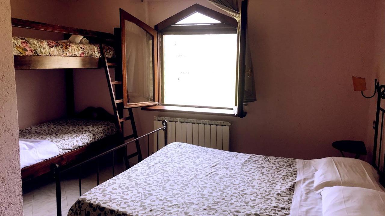 Pian D'Isola Bed and Breakfast Costacciaro Eksteriør billede