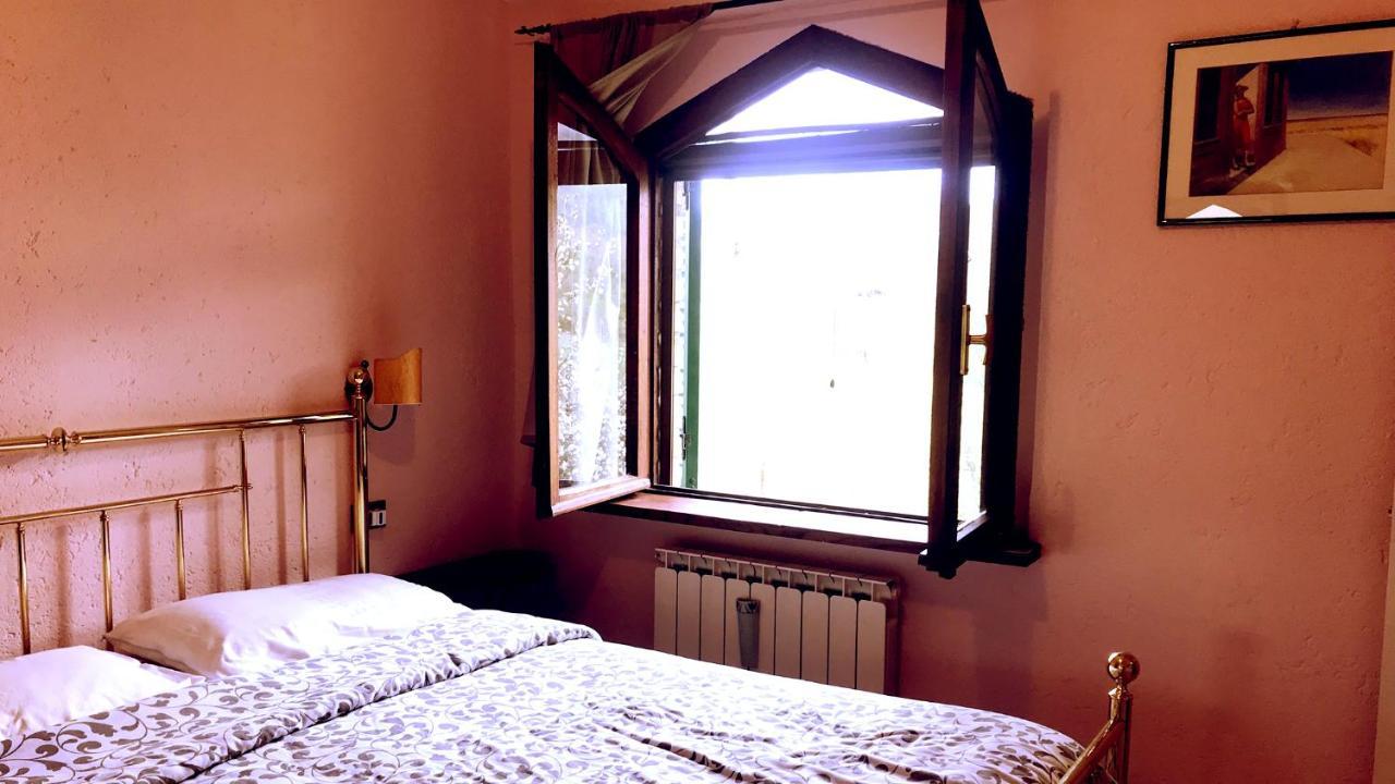 Pian D'Isola Bed and Breakfast Costacciaro Eksteriør billede